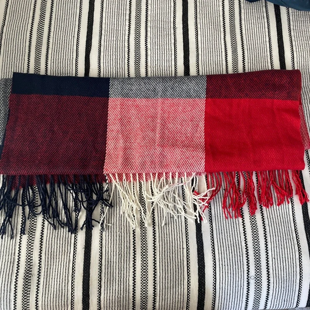 Blanket Scarf Plaid Warm‎ Winter Shawl Wrap Fringe Red Navy USA Preppy Holiday